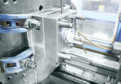 打進特斯拉供應鏈,康柏工業陶瓷用實力說話